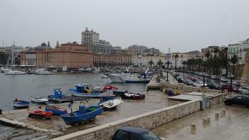 Bari Hafen