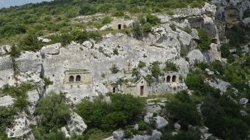 Chiesa Christo La Selva von der gegenüberliegenden Talseite