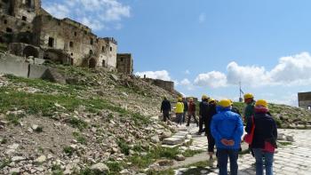 Wanderung durch die Ruinen von Craco