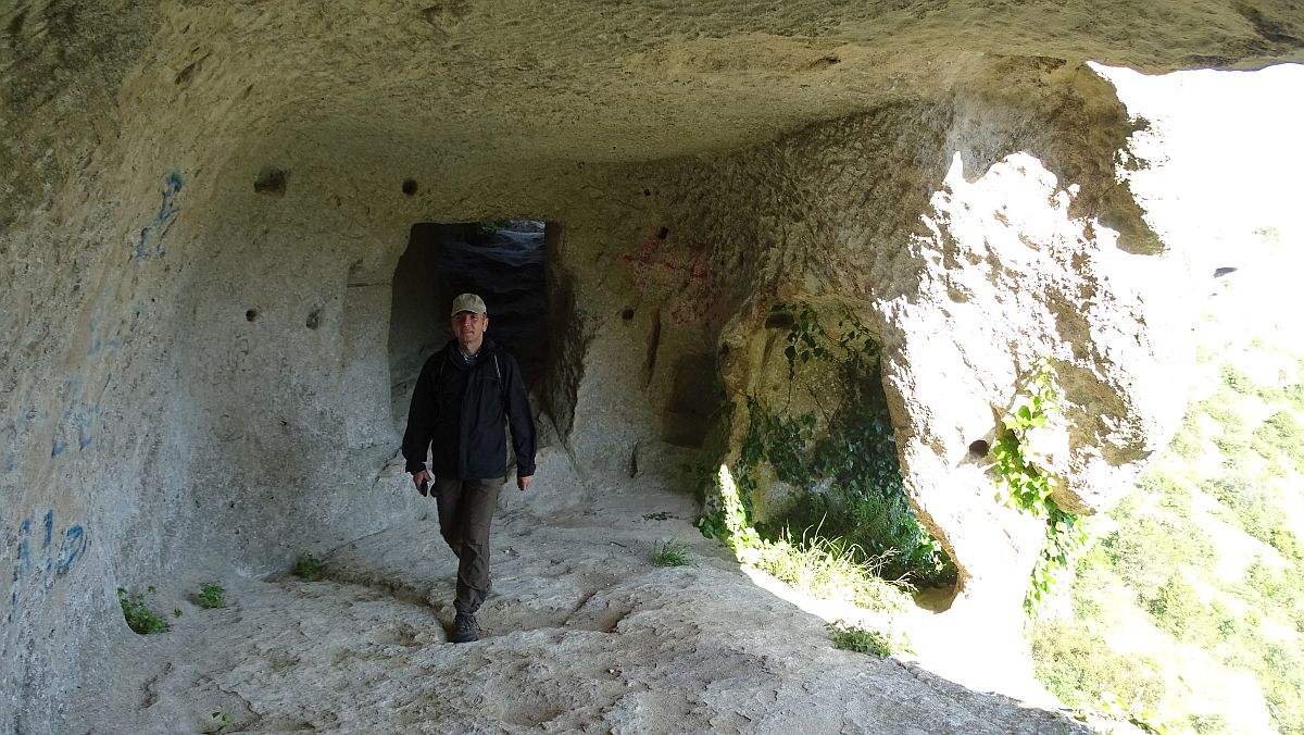 in einer der Höhlen