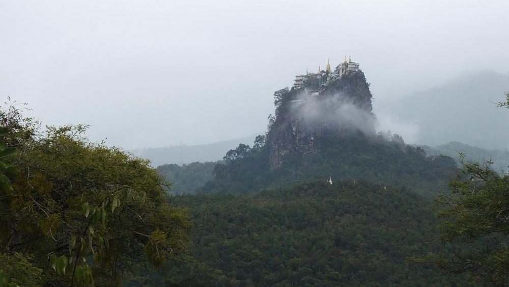 Der Geisterberg in den Wolken