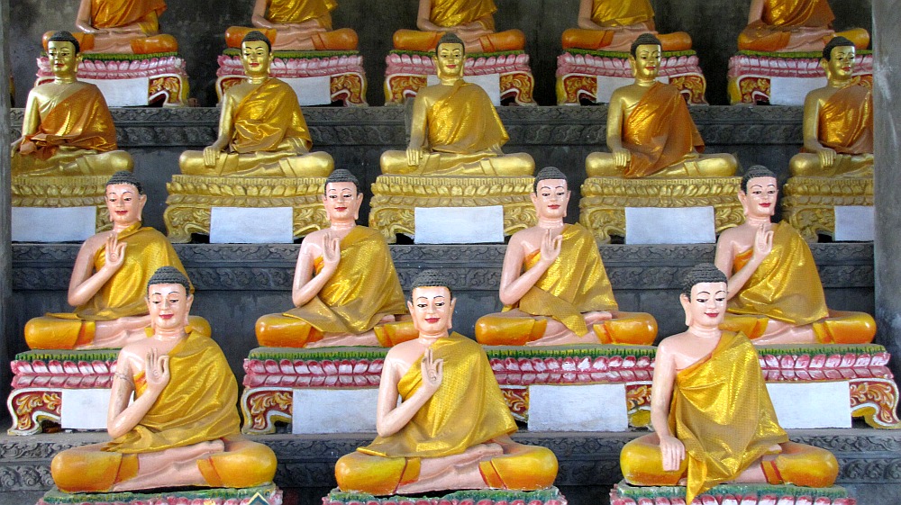 Im Bauch des Reisenbuddhas