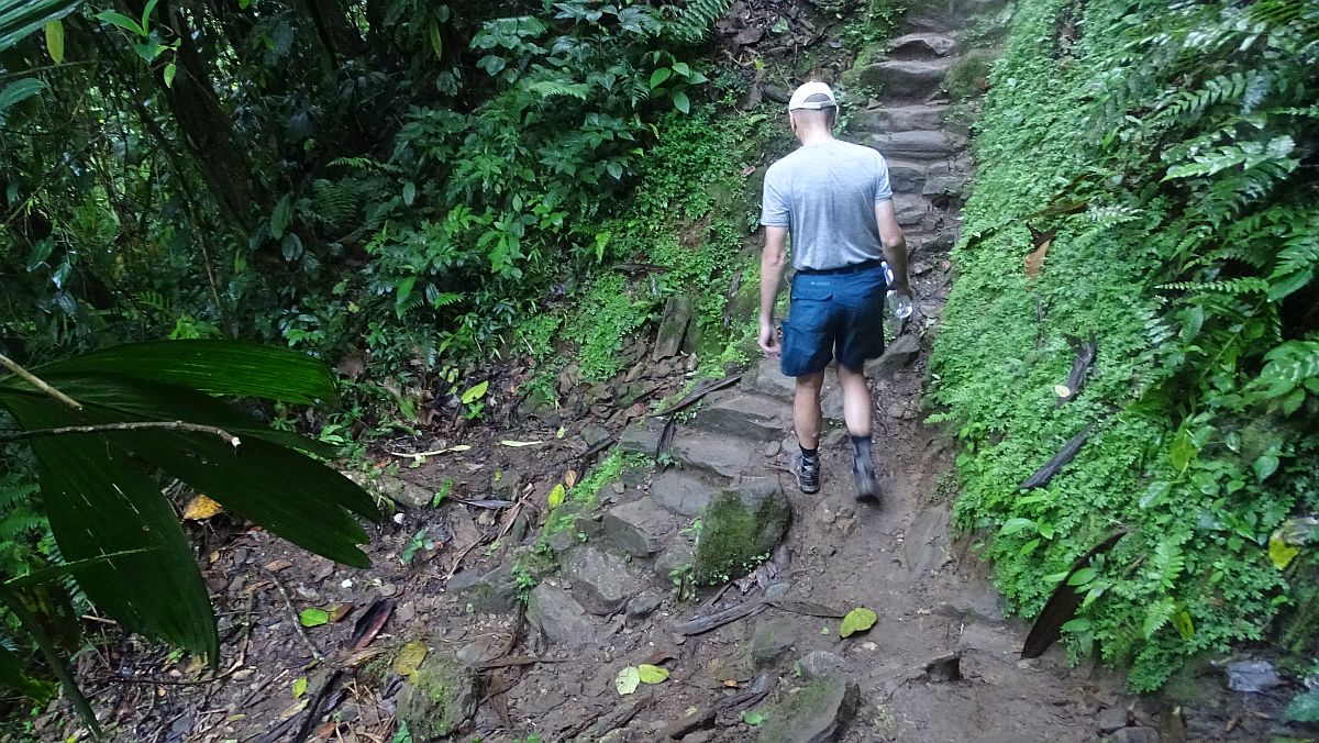 Hier beginnt die Treppe zur Stadt. Ca. 1200 Stufen