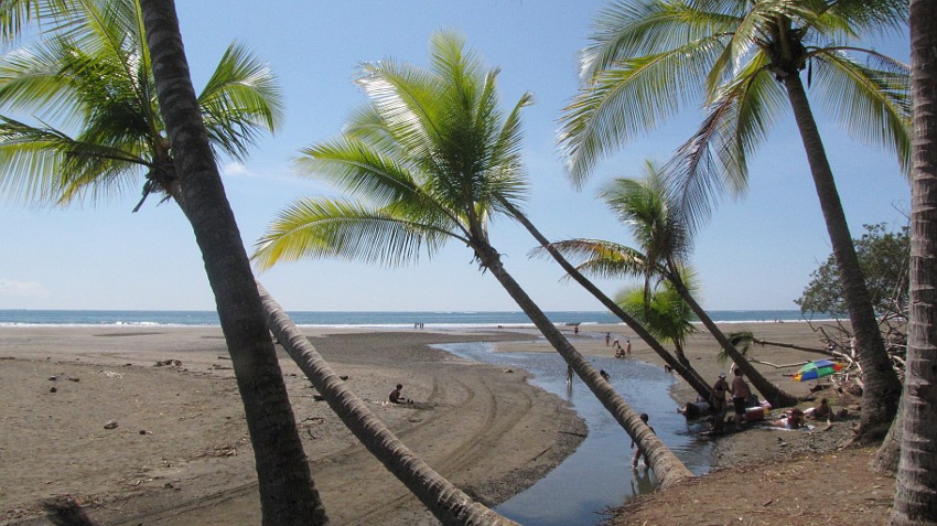 Bachmündung in Uvita