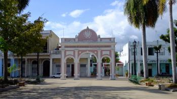 einziger Triumpfbogen Kubas- in Cienfuegos