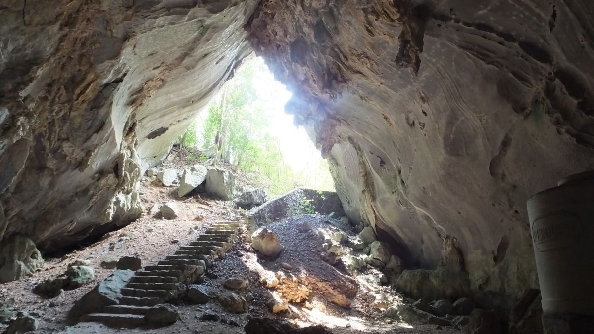  Cueva de los Portales