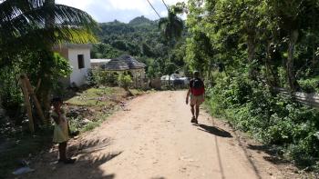 Wanderung durch das Dorf Limón zum Ausgangspunkt der Wanderung