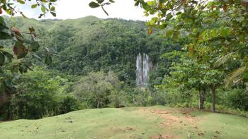 der Wasserfall El Limón kommt in Sicht