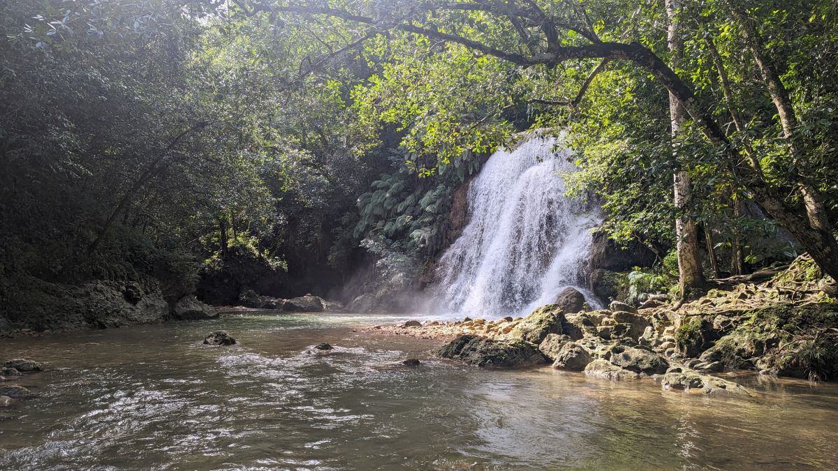 kleiner Wasserfall vor dem eigentlichen