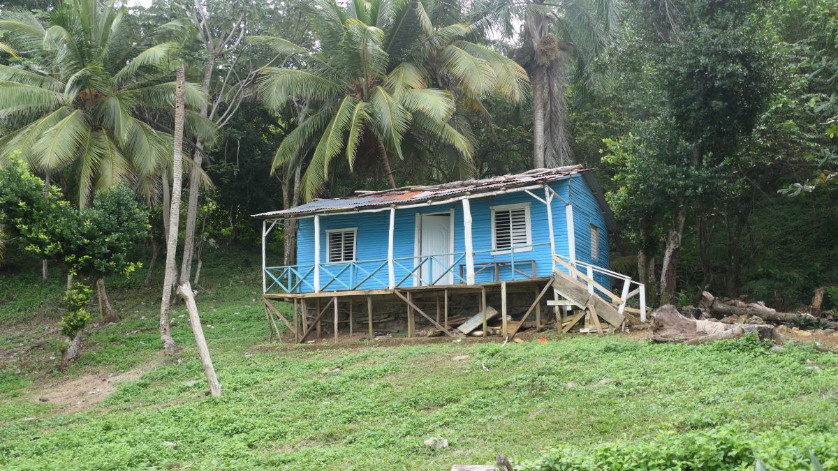 blaues Haus an der Playa Breman