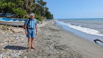 wir laufen ein Stück um zu schauen, ob der Strand besser wird