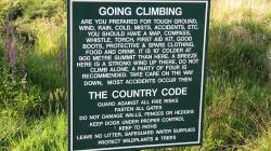 höchstwichtige Anweisungen zum Besteigen des Berges (Taschenlampe, Kompass nicht vergessen!)