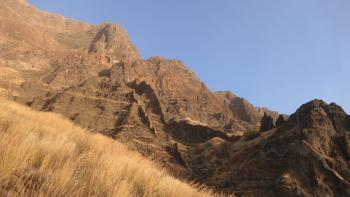 „Teufelsmauer“ im Hang