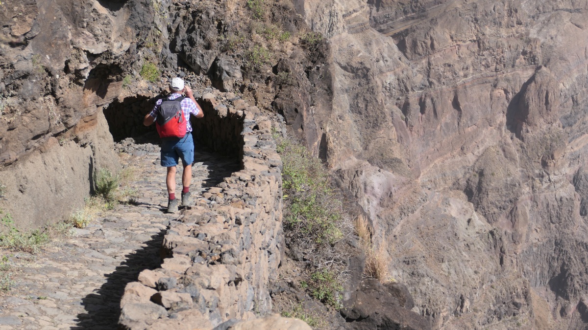 Weg in der Steilwand