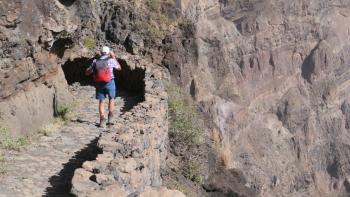 Weg in der Steilwand