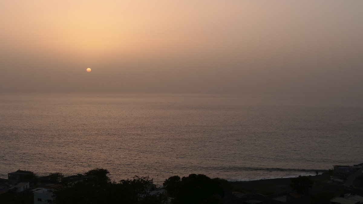 Sonnenuntergang von der Terrasse aus gesehen