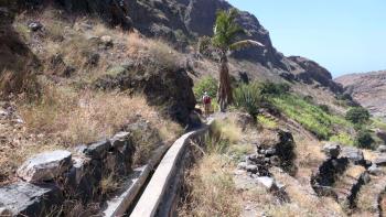 Levada (Wikipedia schrieb, die gibt es nur auf Madeira und in Portugal, musste ich gleich verbessern)