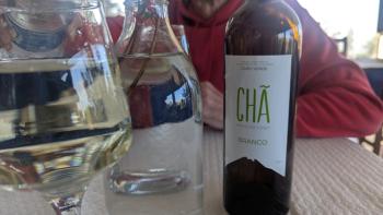 einheimischer Wein, eigentlich recht lecker