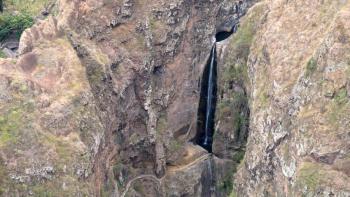 unglaublich, der Wasserfall Cachoeira Gótxód, auf den anderen Inseln undenkbar
