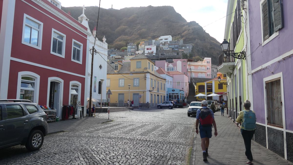 Ribeira Grande, auf dem Weg zum Residencial Bibi