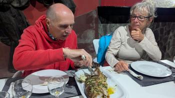 gegrillter Fisch im Restaurant Kiki
