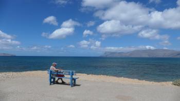 Alter Mann am Meer