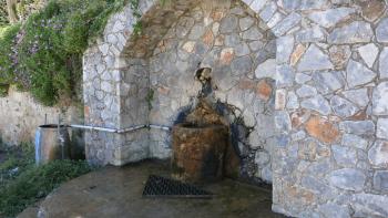 Brunnen
