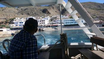 wir kürzen ab und fahren mit dem Boot nach Loutro