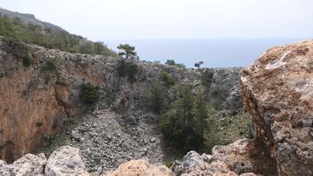 Doline, also eine eingestürzte Höhle im Karst