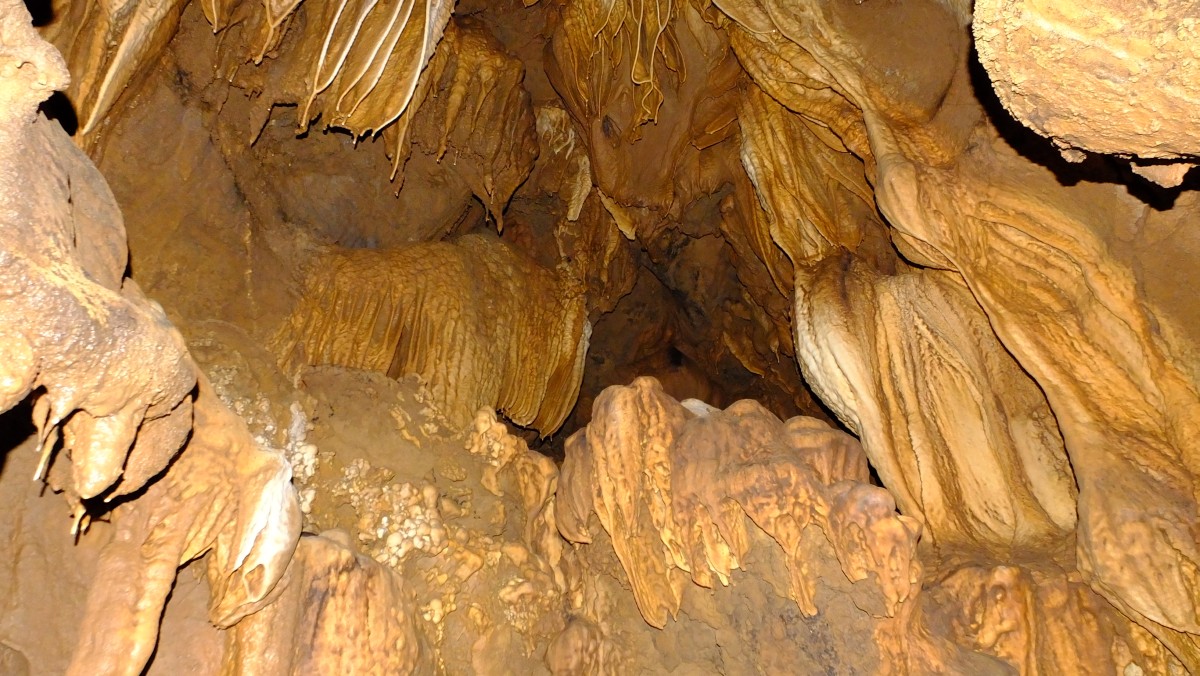 Höhle