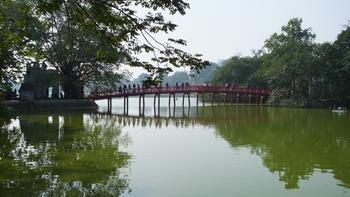 am Hoan Kiem See