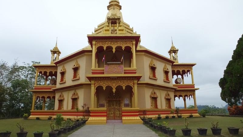 neuer Tempel in Goldbronzeanmalung