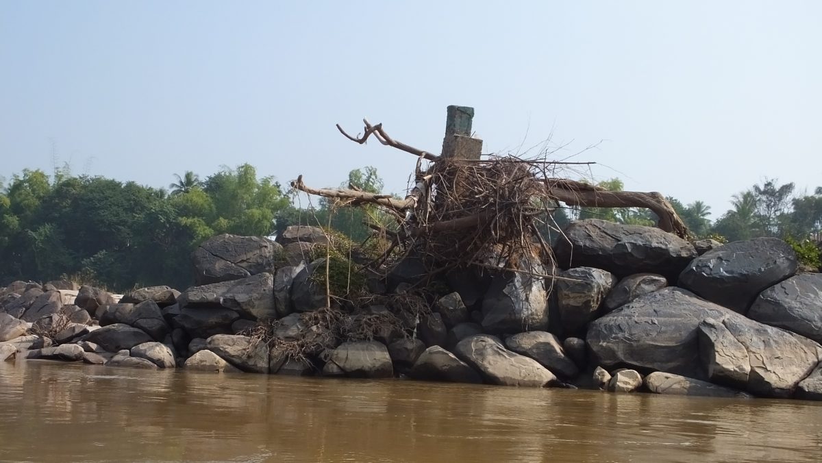 da rammelt bei Hochwasser wohl öfter ein Schiff dagegen