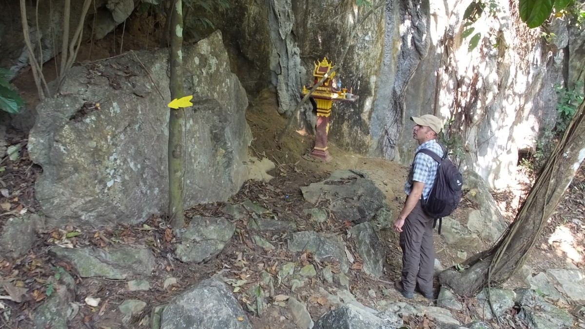 Pfeil zur Höhle