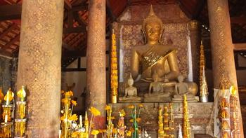Tempelinneres Wat Siphoutthabath