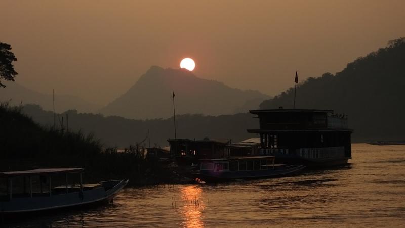 Sonnenuntergang am Mekong