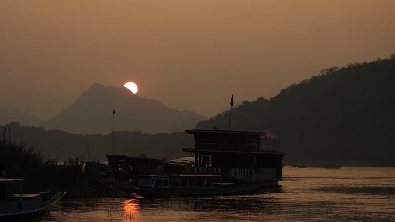 Sonnenuntergang am Mekong