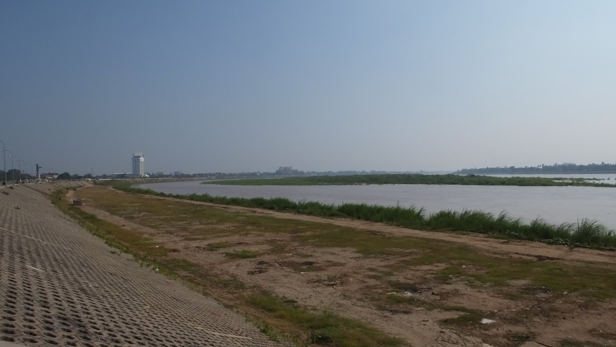 triste Landschaft am Mekong