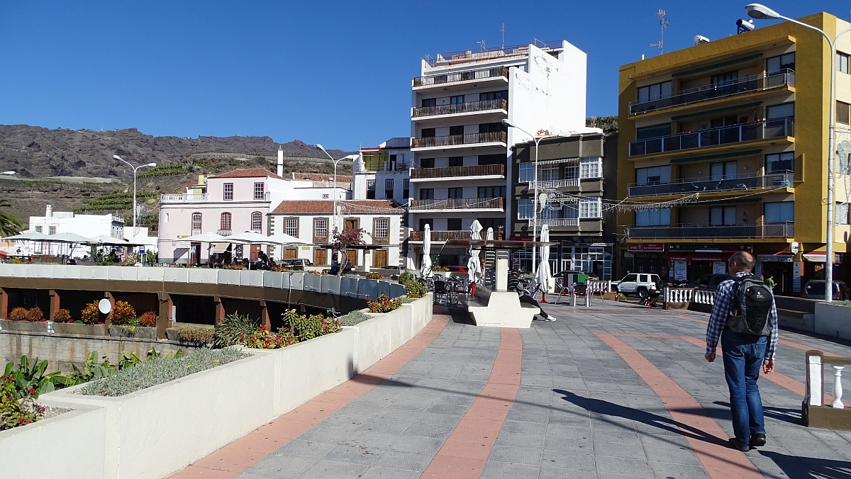 doppelstöckige Promenade in Tazacorte