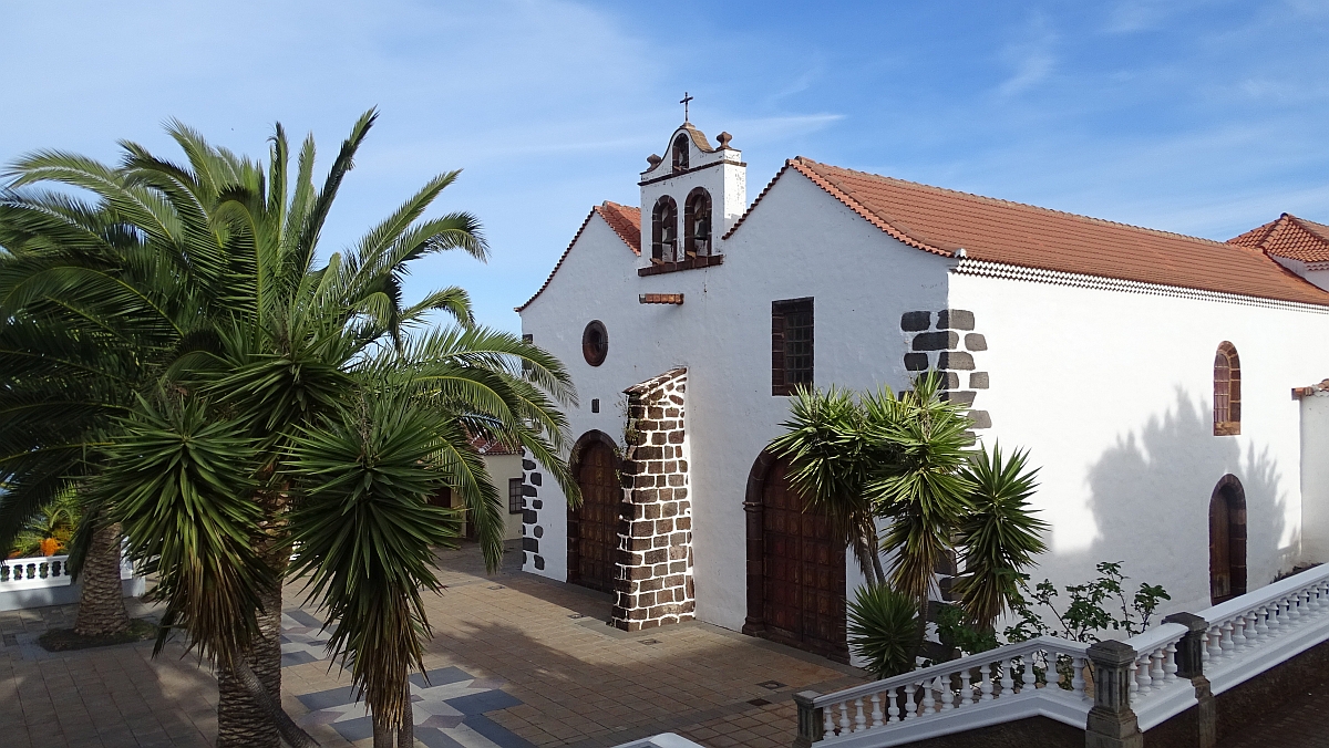 Dorfkirche mit dem wunderschönen Namen "Templo Parroquial de Nuestra Señora de la Luz"