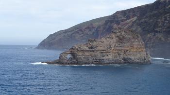 einer weitere der vorgelagerten Felseninseln »Los Guinchos«