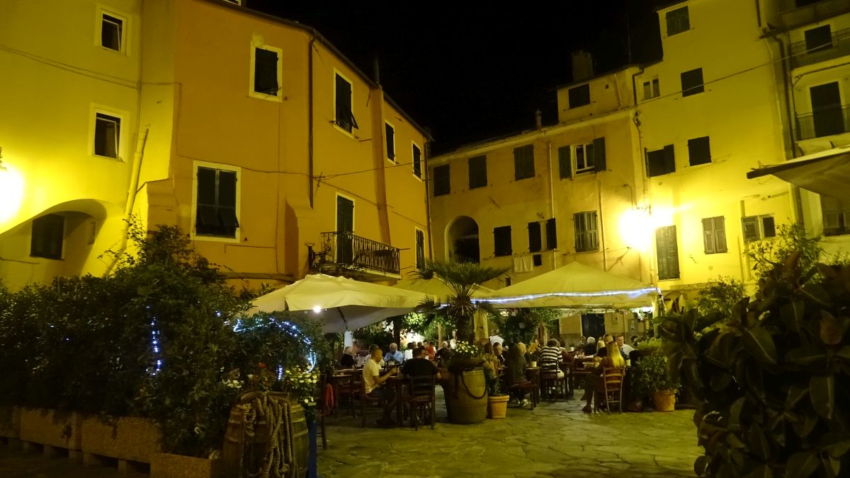Abendessen in Porto Maurizio