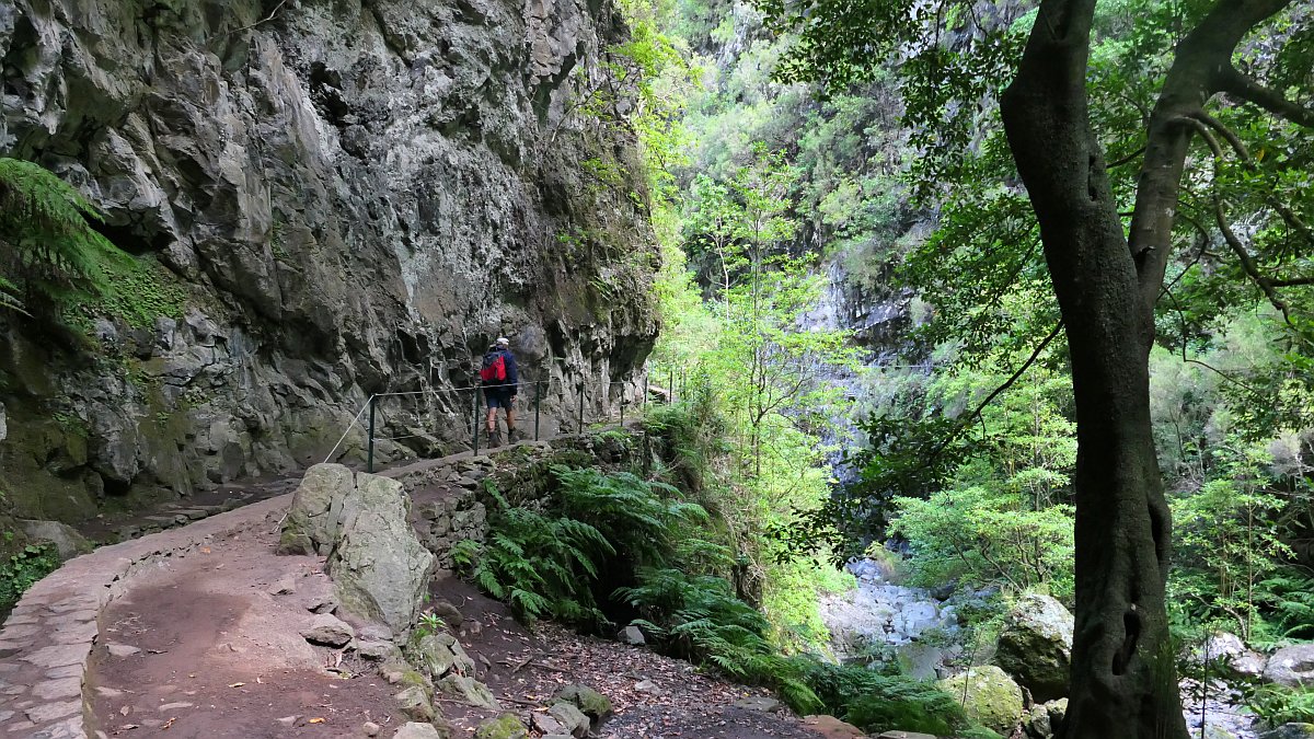 Weg zum Caldeirão do Inferno