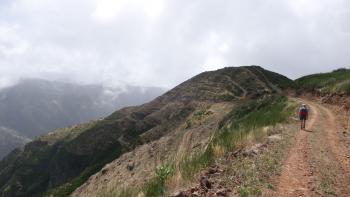 Weg oberhalb der Levada