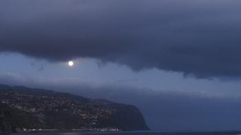 auch der Mond gibt ein Intermezzo