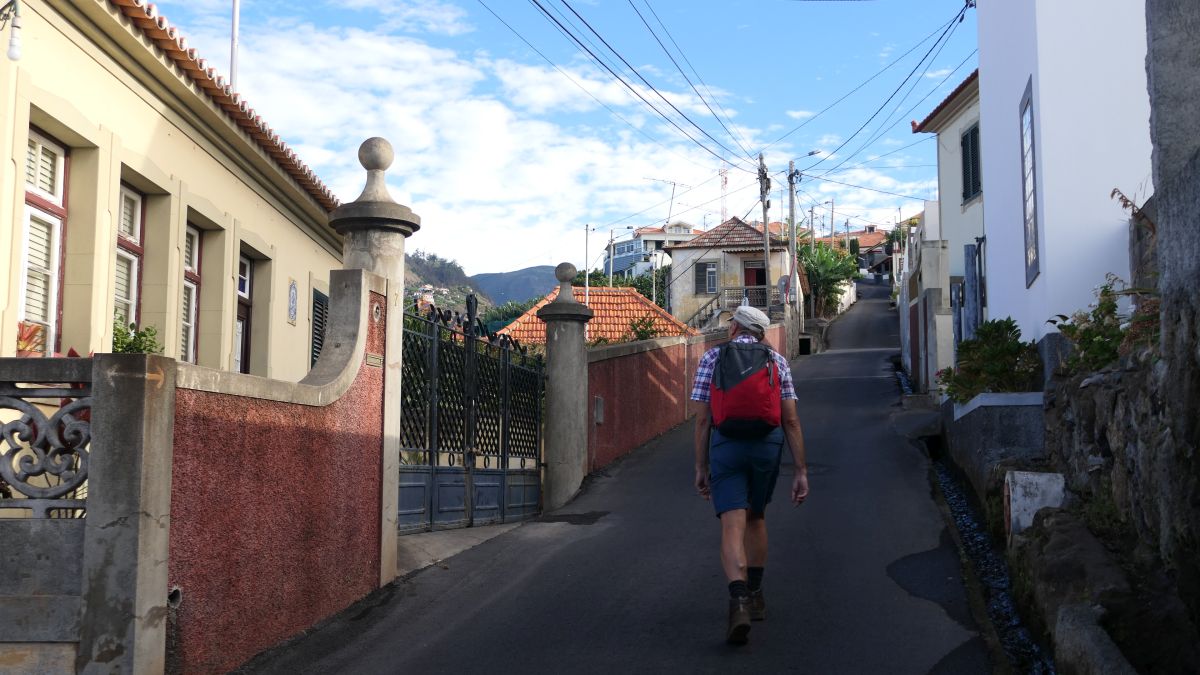 langer Weg nach Lombada