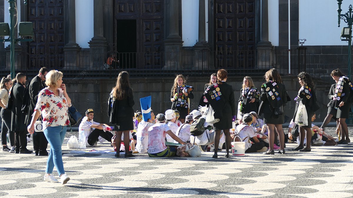 seltsames Happening von Schülern