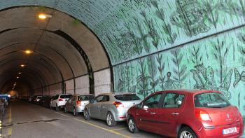 alter Tunnel als Parkplatz