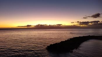 Sonnenuntergang an der Mole von Ponta do Sol