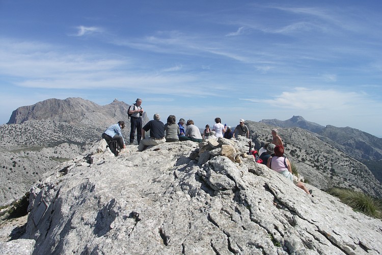 Gedränge auf dem Gipfel des Le Ofre